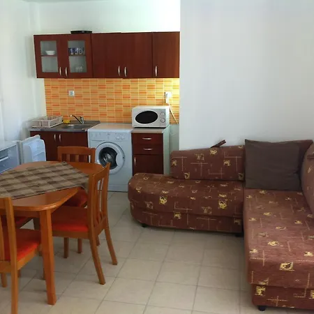 In Green Homes Apartament *