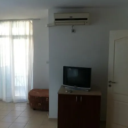 In Green Homes Apartament Sunny Beach